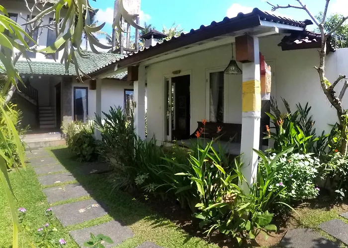 Full Moon Bed & Breakfast